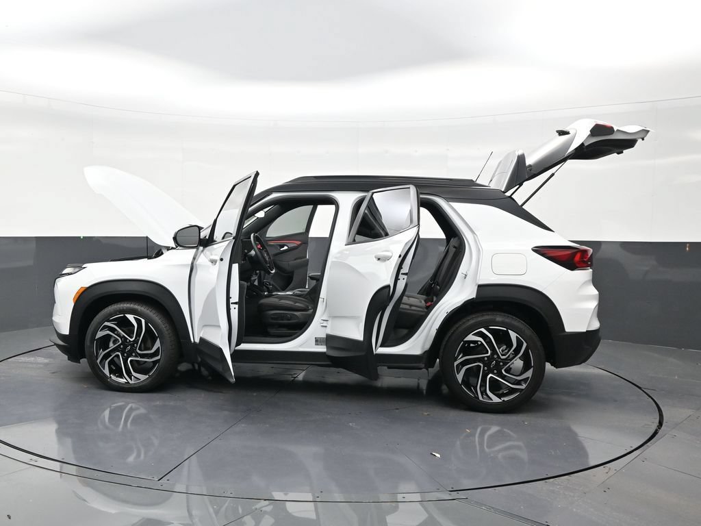 Used 2024 Chevrolet TrailBlazer RS FWD image 31
