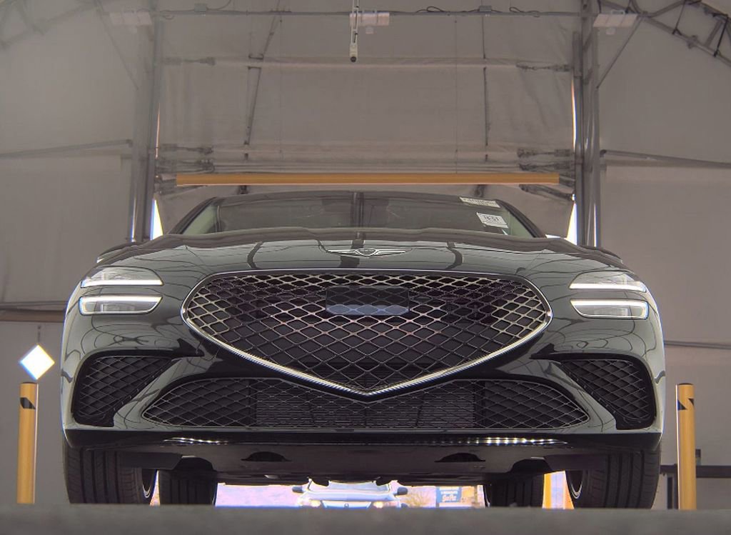 Used 2026 Genesis G70 2.5T RWD image 10