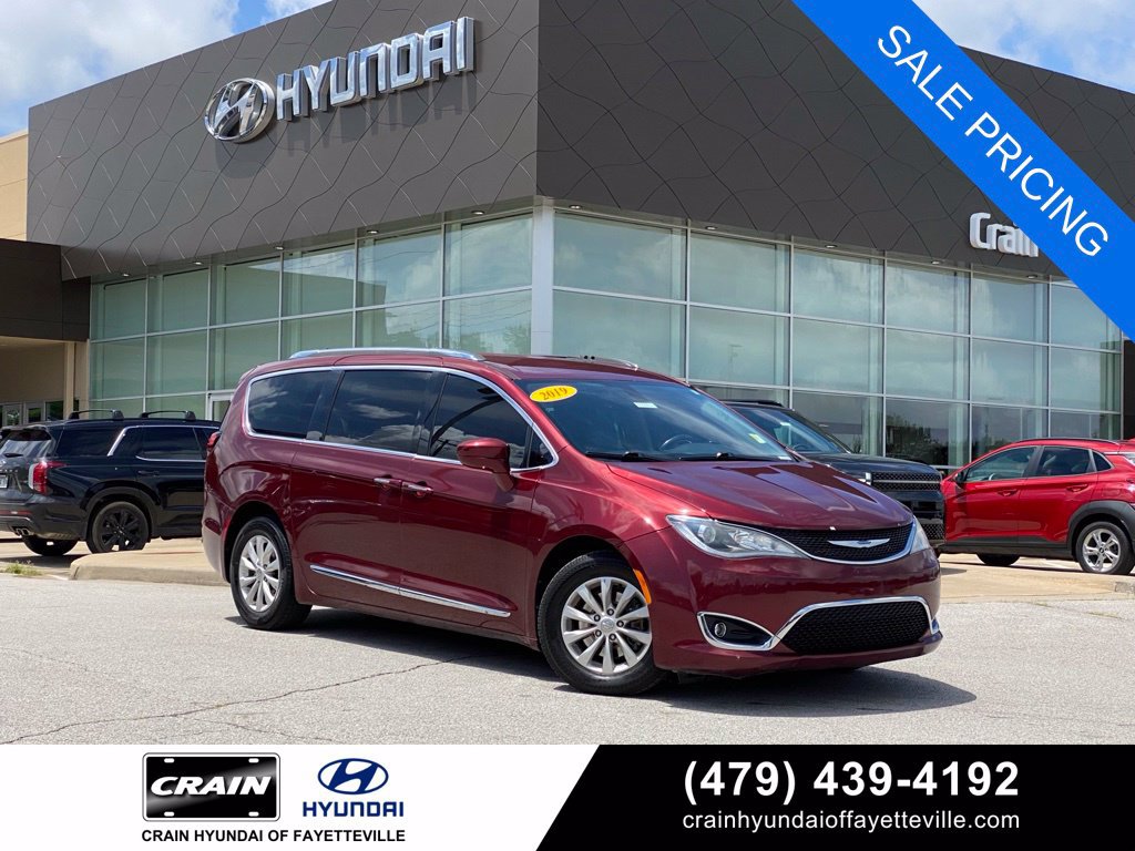 Used 2019 Chrysler Pacifica Touring-L