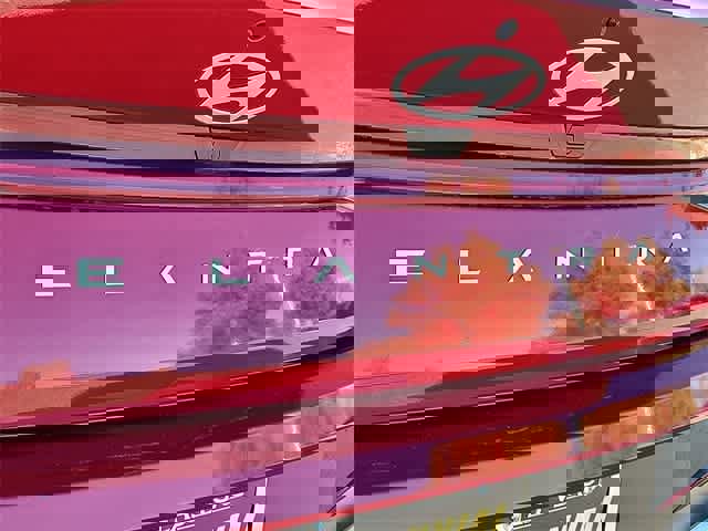 Certified 2024 Hyundai Elantra SEL w/ Convenience Package image 12