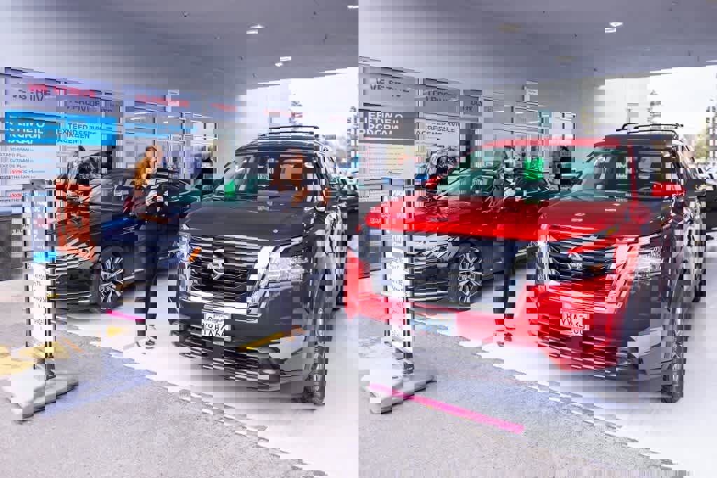 Used 2020 INFINITI Q50 Red Sport 400 w/ Proactive Package image 30