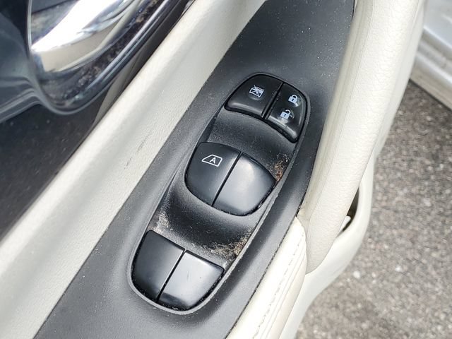 Used 2019 Nissan Rogue Sport SV AWD/4WD image 10
