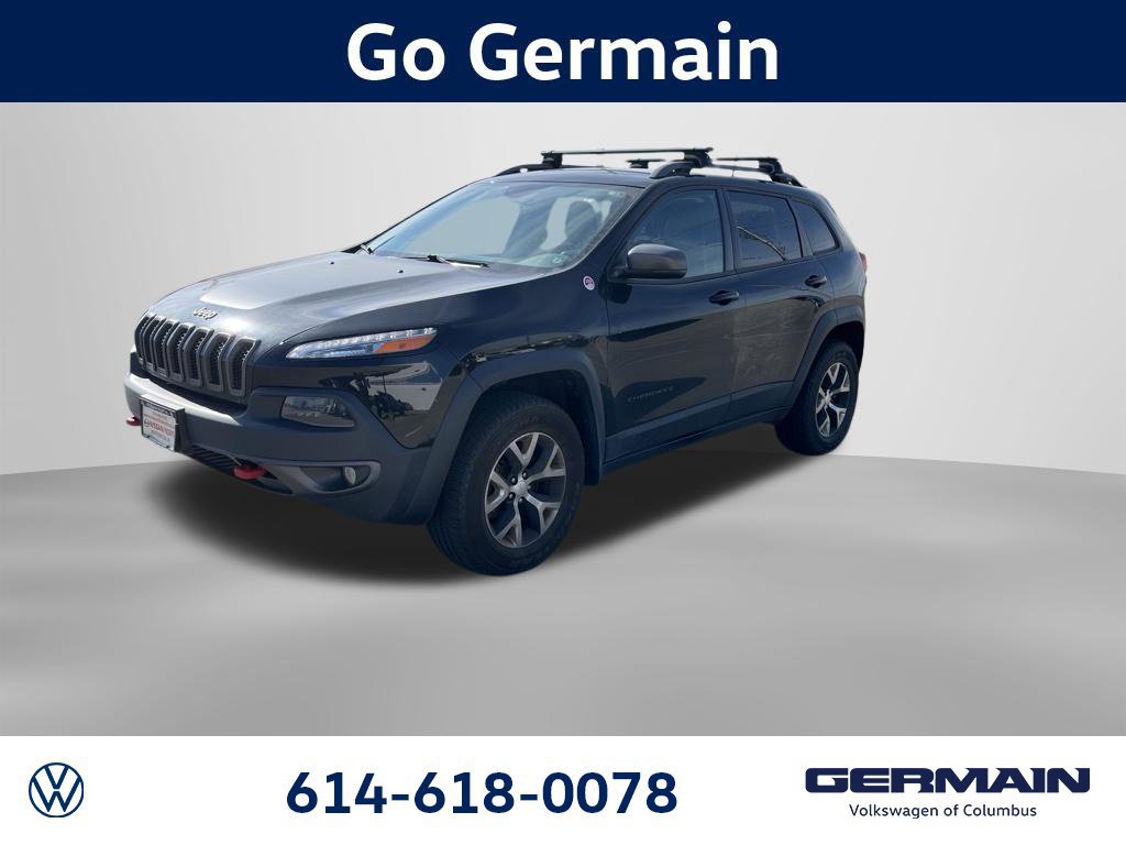 Used 2018 Jeep Cherokee Trailhawk w/ Cold Weather Group AWD/4WD image 1