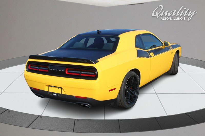 Used 2018 Dodge Challenger T/A image 4