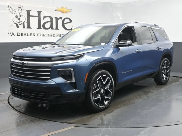 Used 2025 Chevrolet Traverse High Country w/ LPO, Floor Liner Package FWD image 36