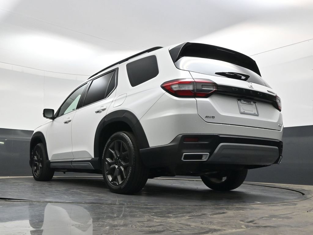 Used 2023 Honda Pilot Elite image 30