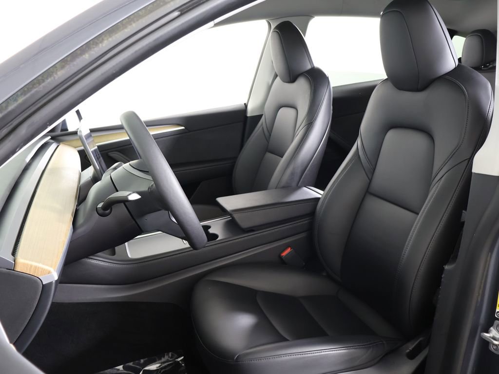 Used 2023 Tesla Model Y Long Range image 31