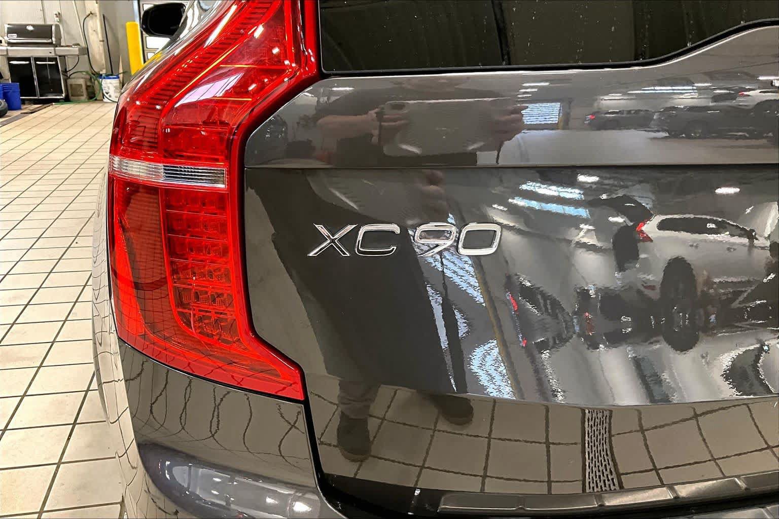 Certified 2024 Volvo XC90 B6 Plus w/ Protection Package Premier AWD/4WD image 31