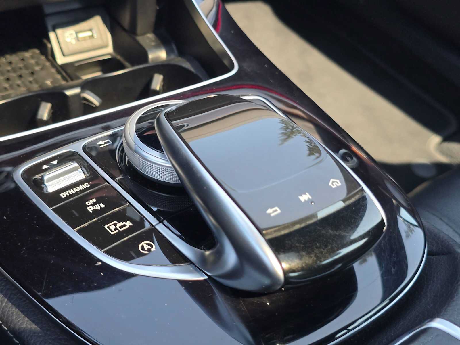 Used 2017 Mercedes-Benz E 300 4MATIC image 28