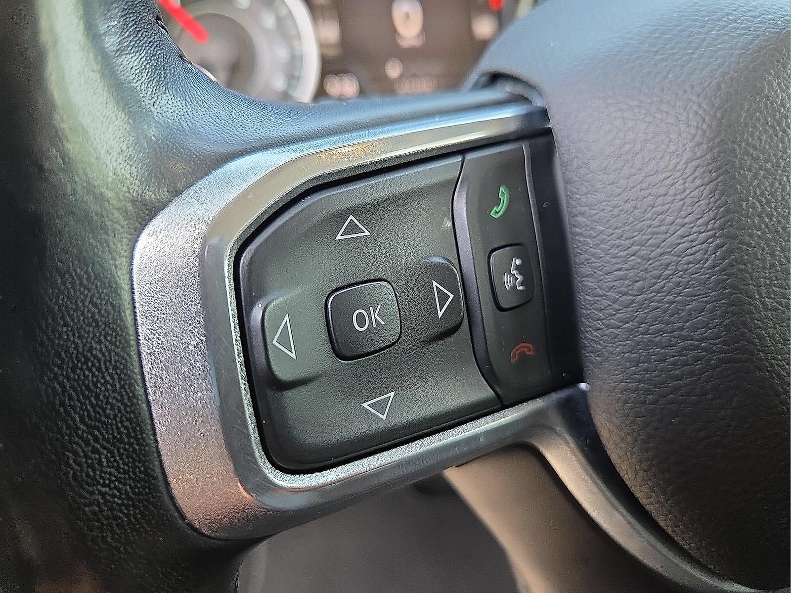 Used 2021 RAM 1500 Laramie AWD/4WD image 12