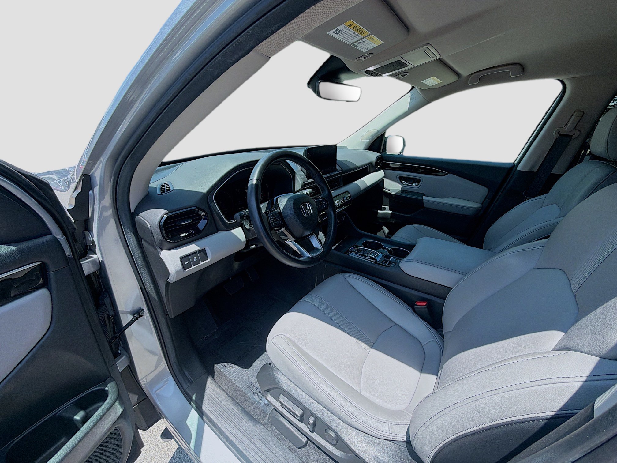 Used 2025 Honda Pilot EX-L image 7