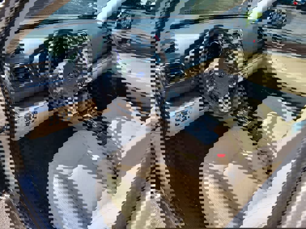 Used 2016 Subaru Legacy 2.5i Limited image 26