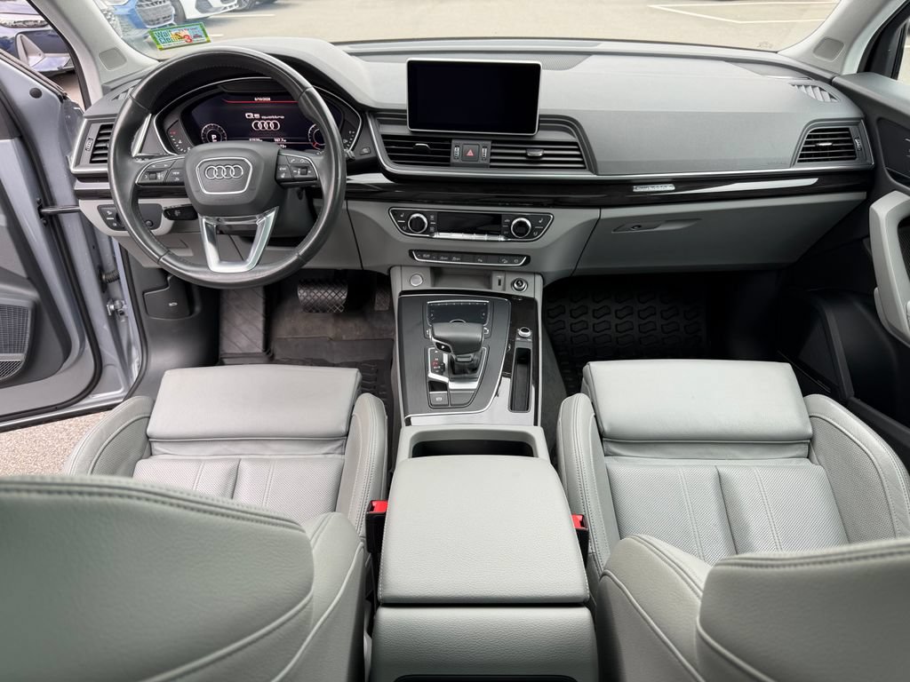 Used 2020 Audi Q5 Premium w/ Premium Plus Package AWD/4WD image 22