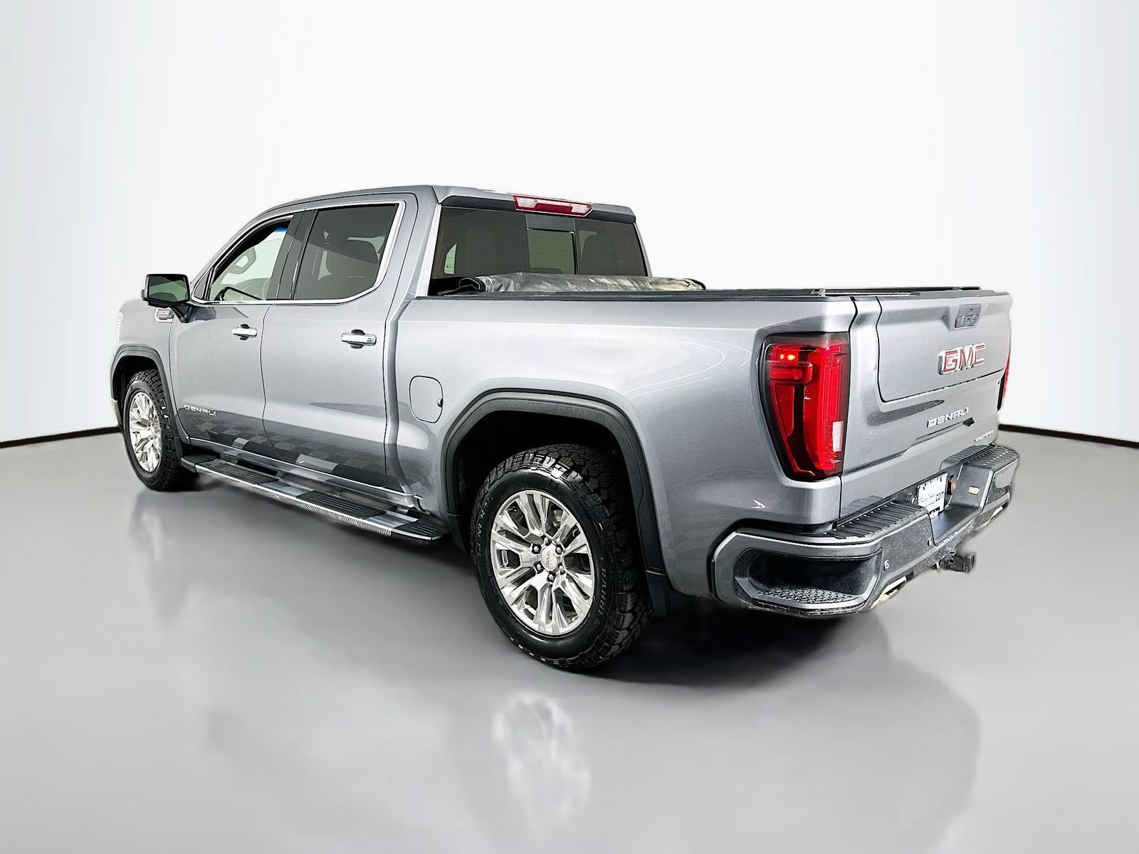 Used 2020 GMC Sierra 1500 Denali w/ Driver Alert Package II AWD/4WD image 6