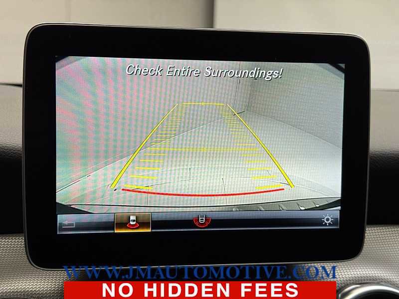 Used 2019 Mercedes-Benz GLA 250 4MATIC image 29