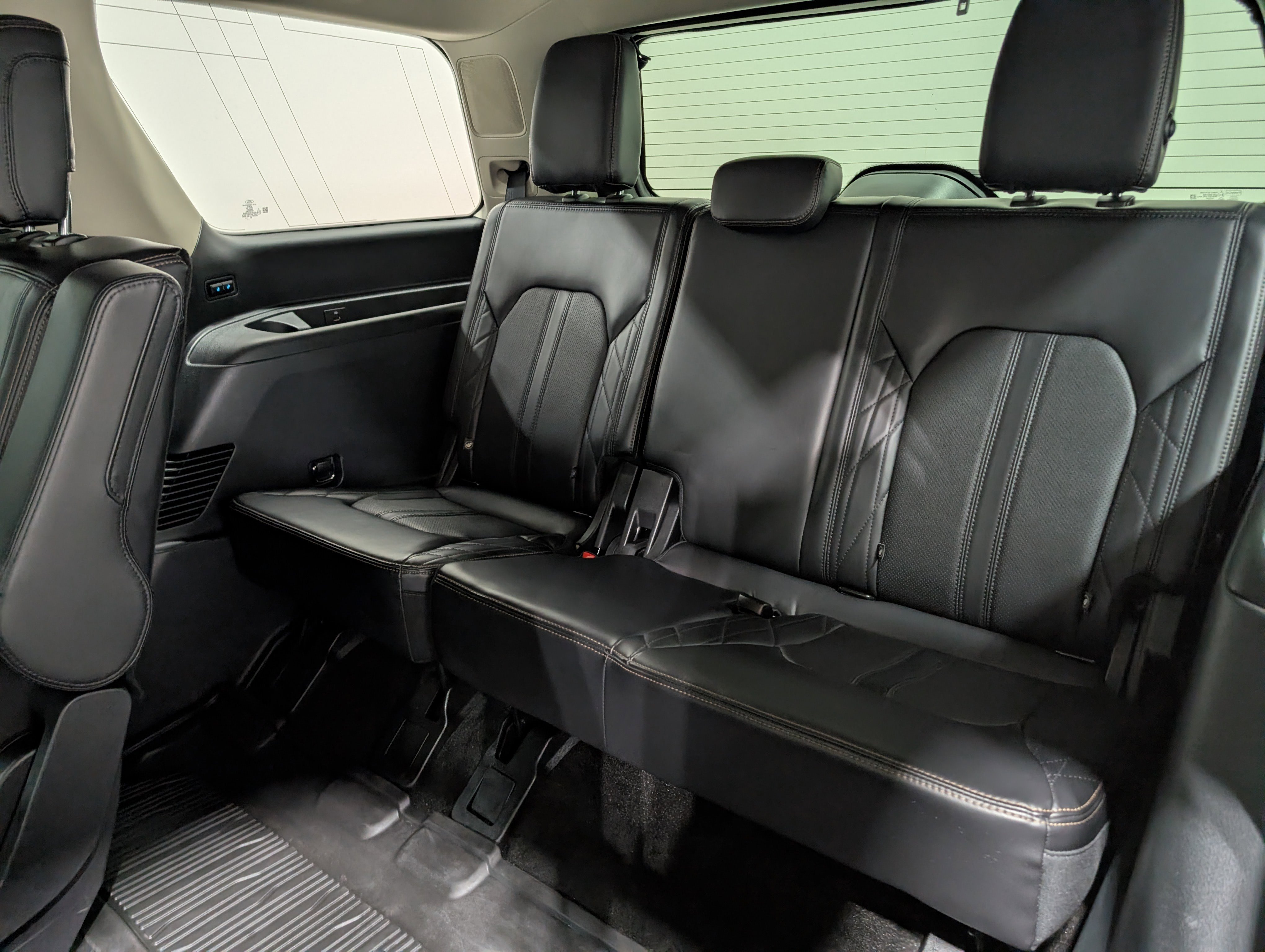 Used 2020 Ford Expedition Platinum AWD/4WD image 17