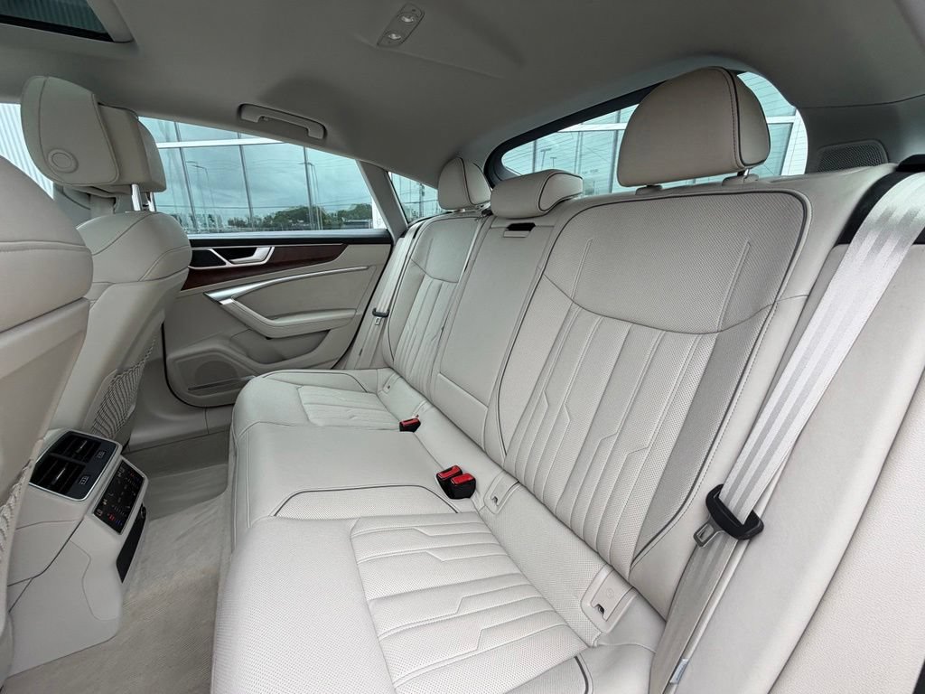 Used 2023 Audi A7 Prestige w/ Luxury Package AWD/4WD image 21