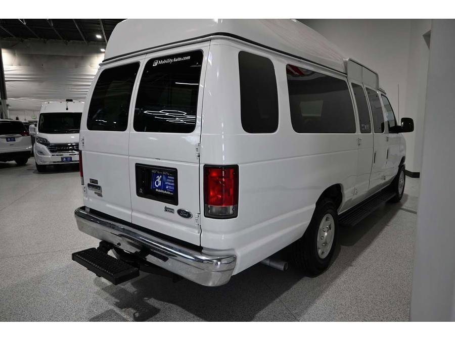 Used 2012 Ford E-350 and Econoline 350 XLT image 6