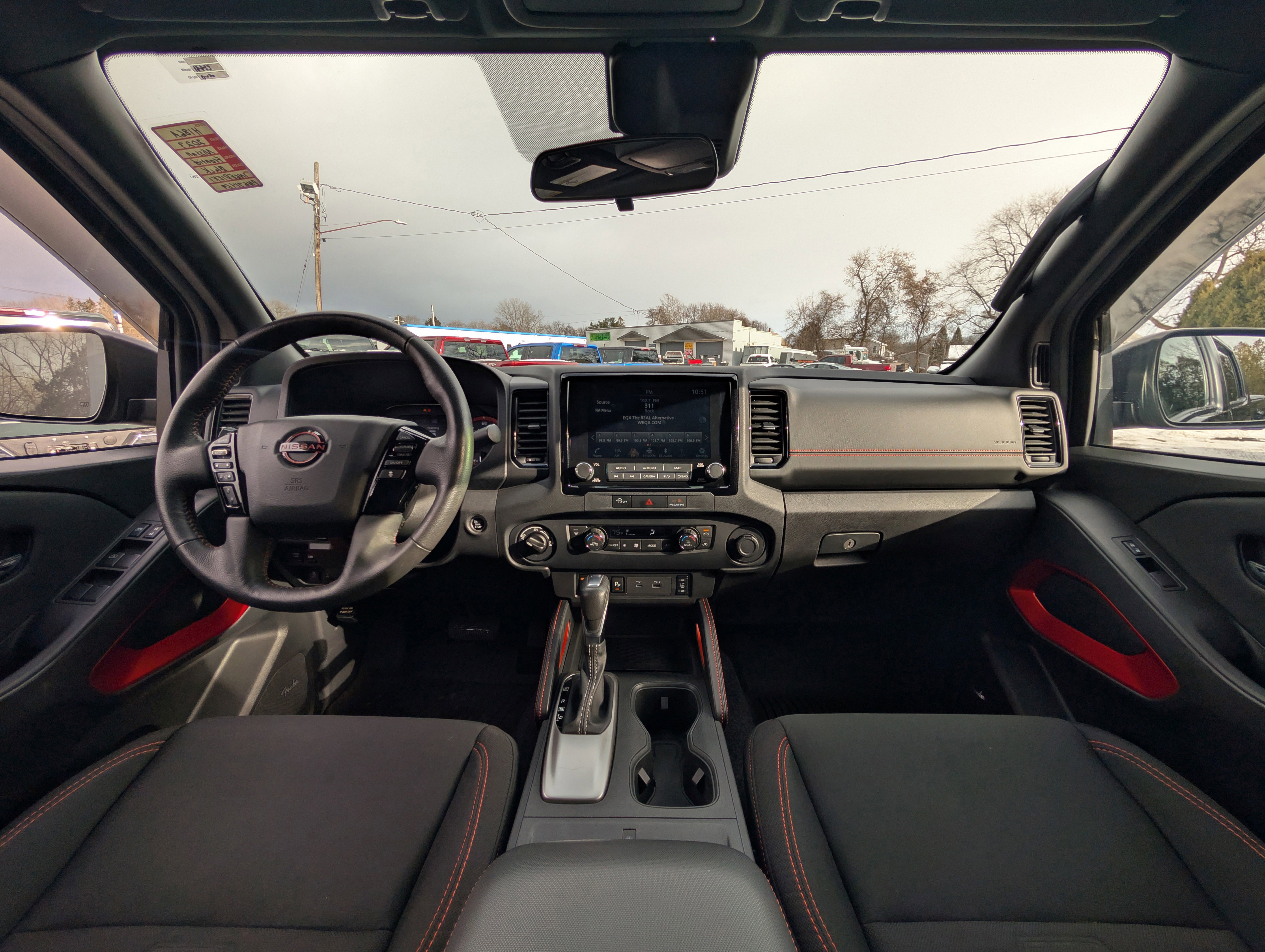 Used 2023 Nissan Frontier PRO-4X w/ Pro Convenience Package image 2