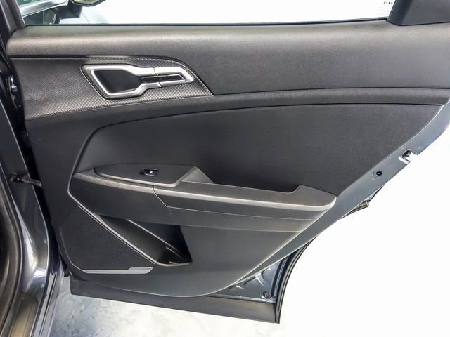 Used 2024 Kia Sportage LX image 23