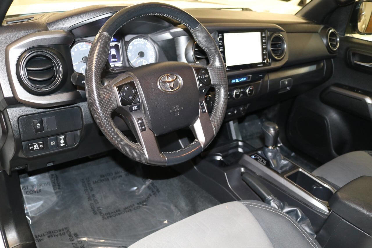 Used 2022 Toyota Tacoma TRD Off-Road image 67