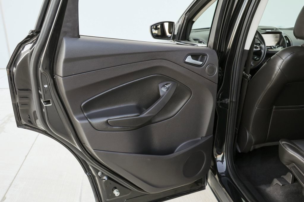 Used 2015 Ford Escape Titanium image 26