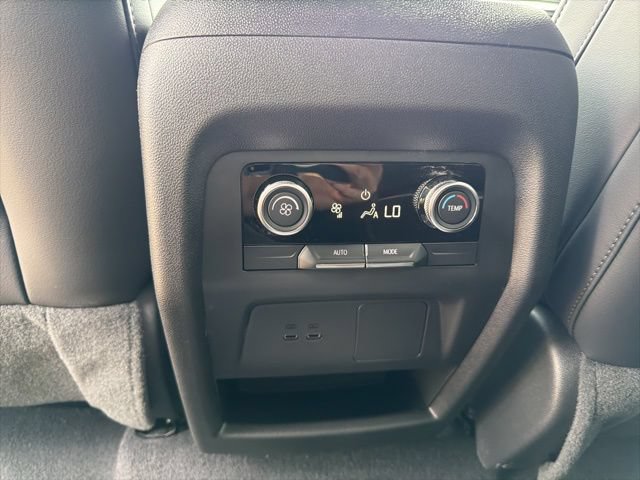 Used 2026 Buick Enclave Preferred AWD/4WD image 20
