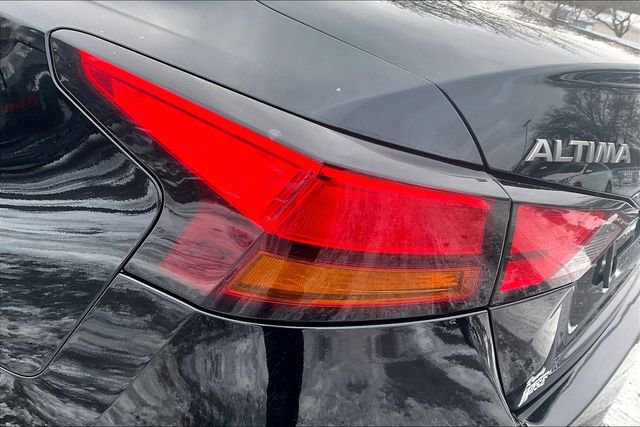 Used 2024 Nissan Altima 2.5 SV image 29
