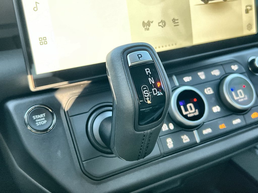 New 2026 Land Rover Defender 110 X-Dynamic SE AWD/4WD image 27