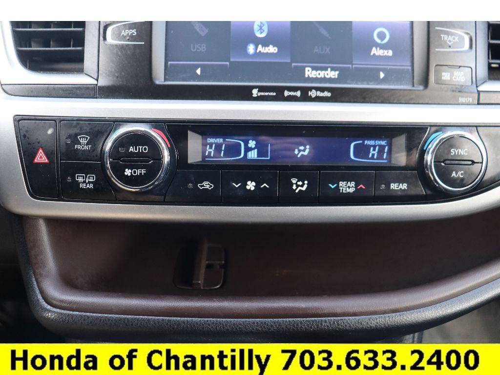 Used 2017 Toyota Highlander XLE image 16