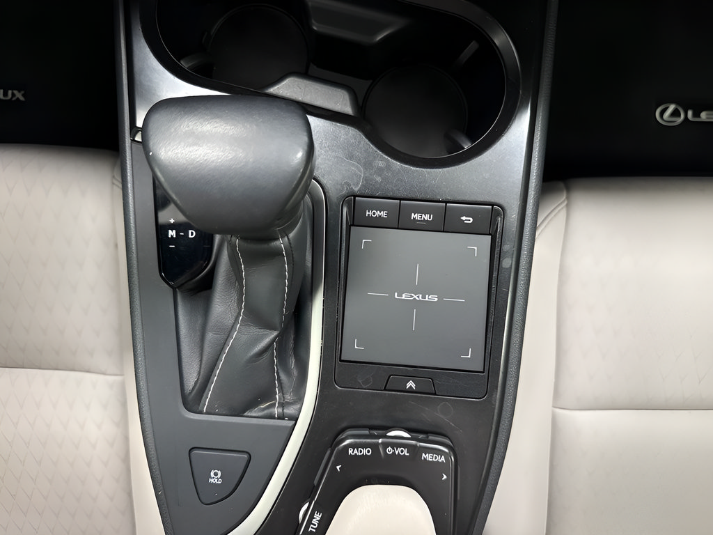 Used 2021 Lexus UX 200 w/ Accessory Package (Z1) FWD image 26