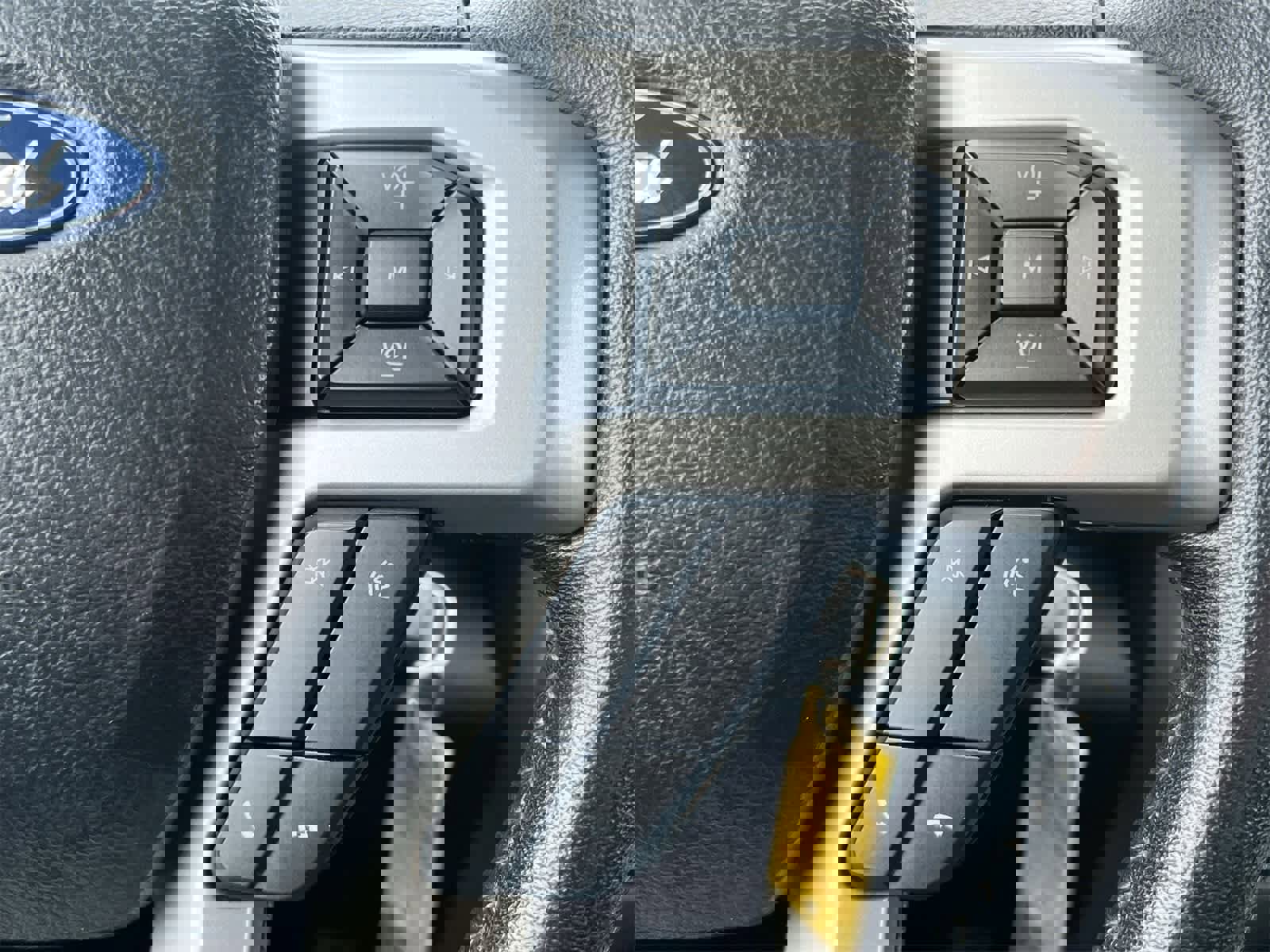 Used 2019 Ford F350 Lariat w/ Chrome Package image 25