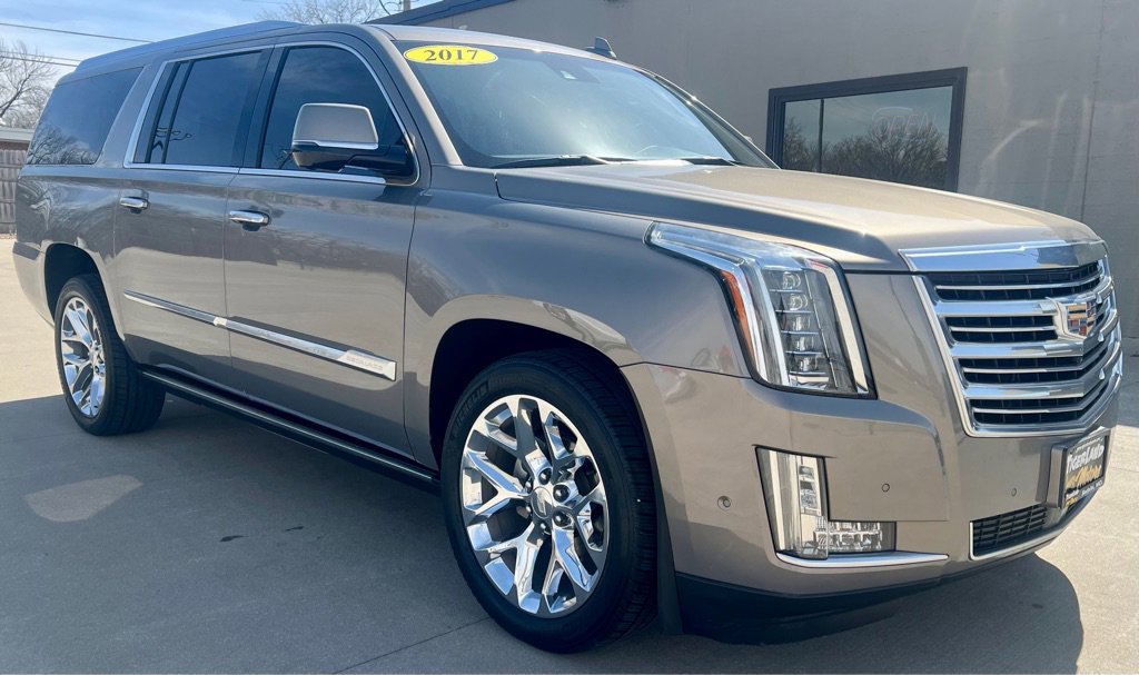 Used 2017 Cadillac Escalade ESV Platinum