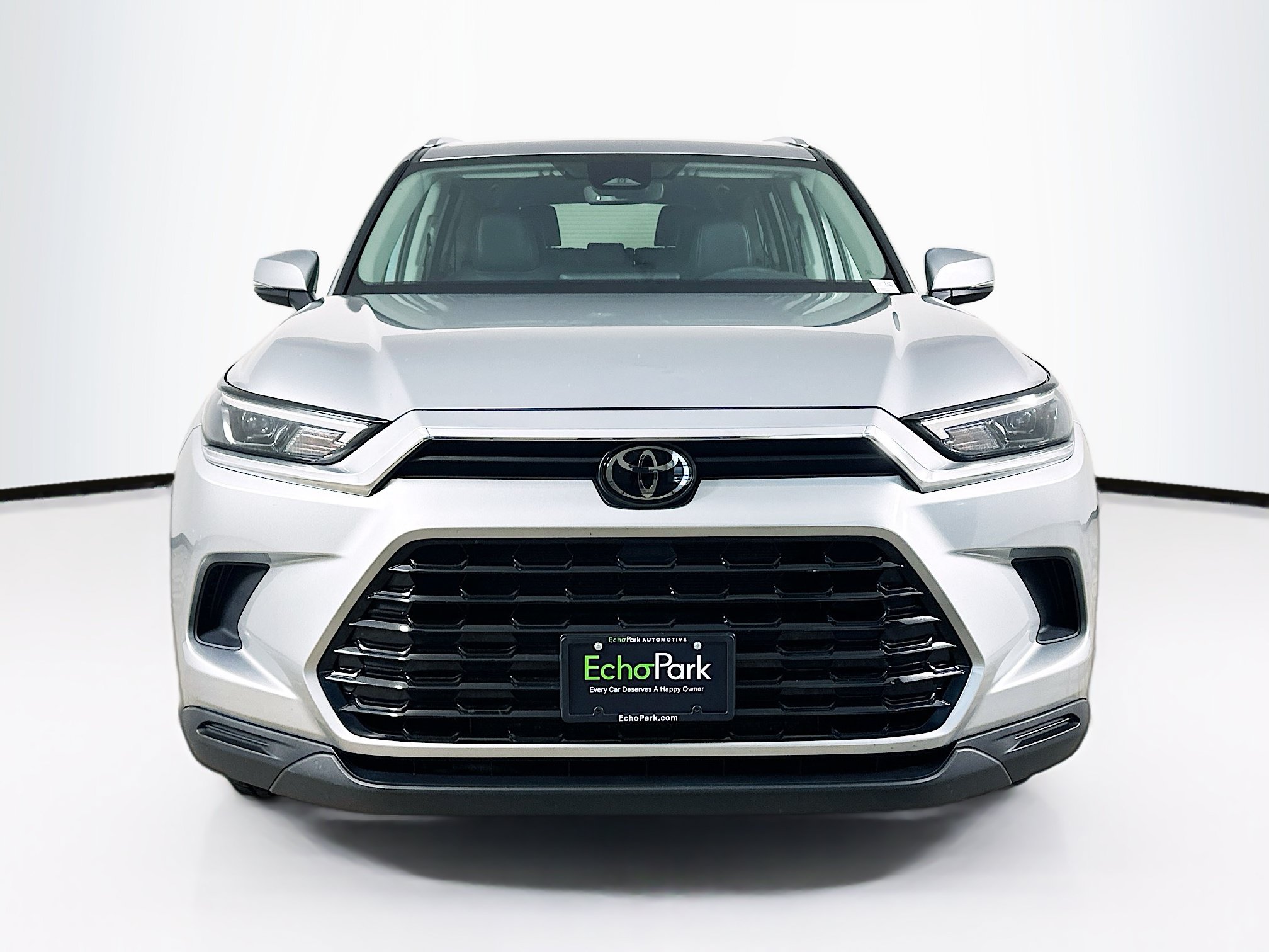 Used 2025 Toyota Grand Highlander FWD image 2