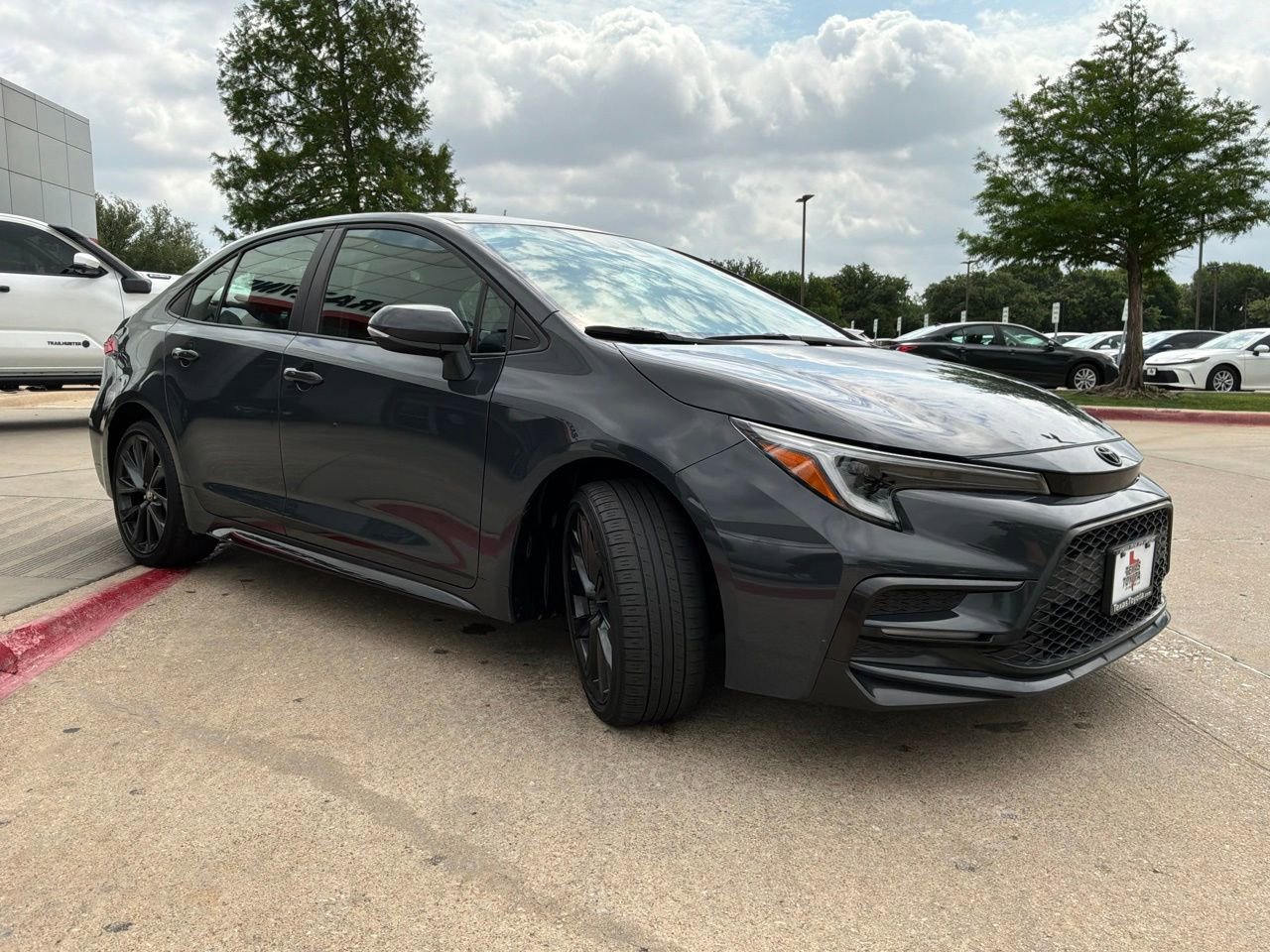 Used 2024 Toyota Corolla SE image 5