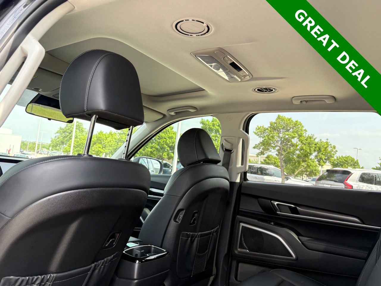 Used 2025 Kia Telluride S FWD image 35