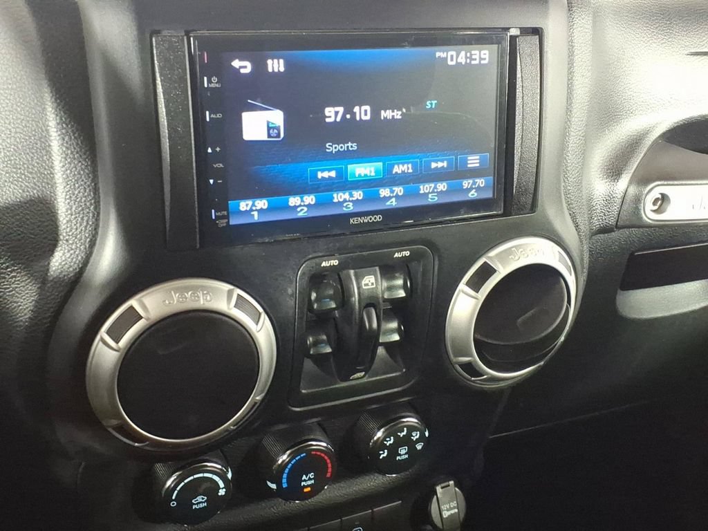 Used 2012 Jeep Wrangler Unlimited Sahara w/ Trailer Tow Group AWD/4WD image 19