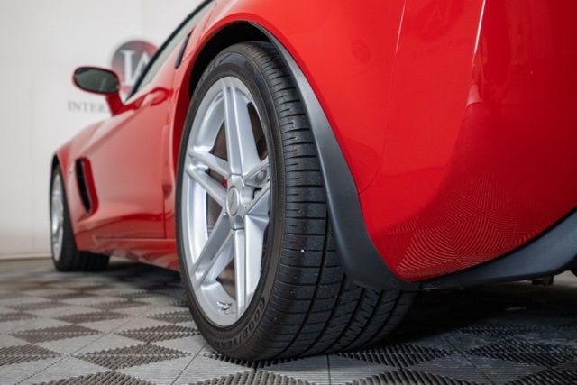 Used 2006 Chevrolet Corvette Z06 w/ Preferred Equipment Group RWD image 14