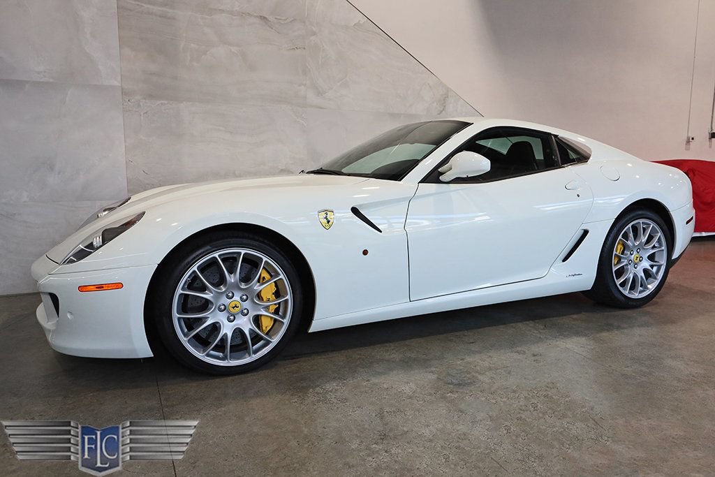 Used 2011 Ferrari 599 GTB Fiorano RWD image 4