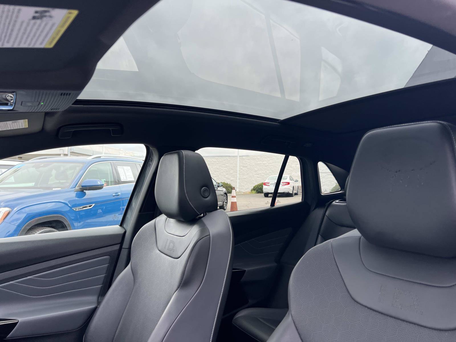 Certified 2023 Volkswagen ID.4 Pro S AWD/4WD image 21