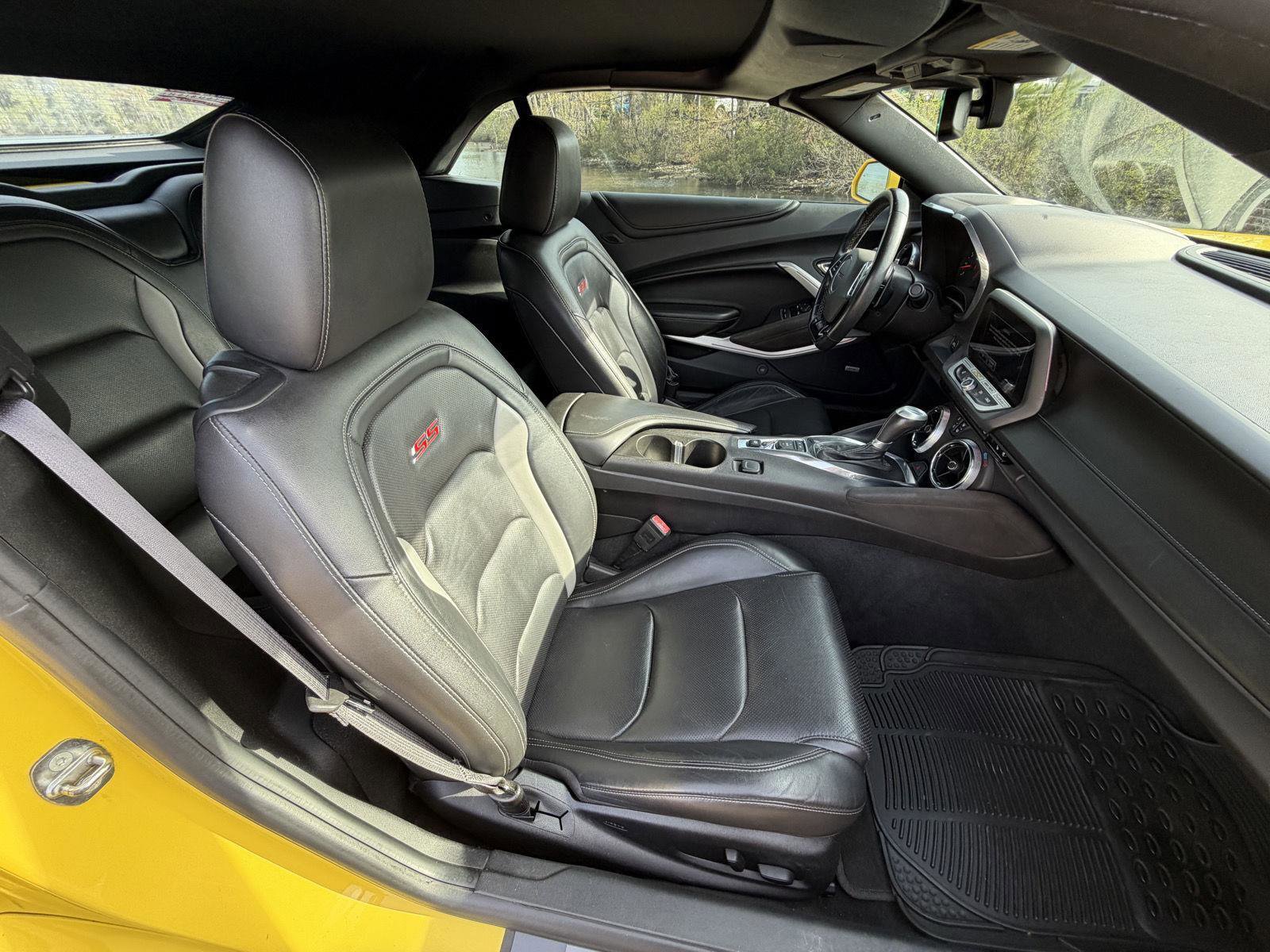 Used 2016 Chevrolet Camaro SS image 24