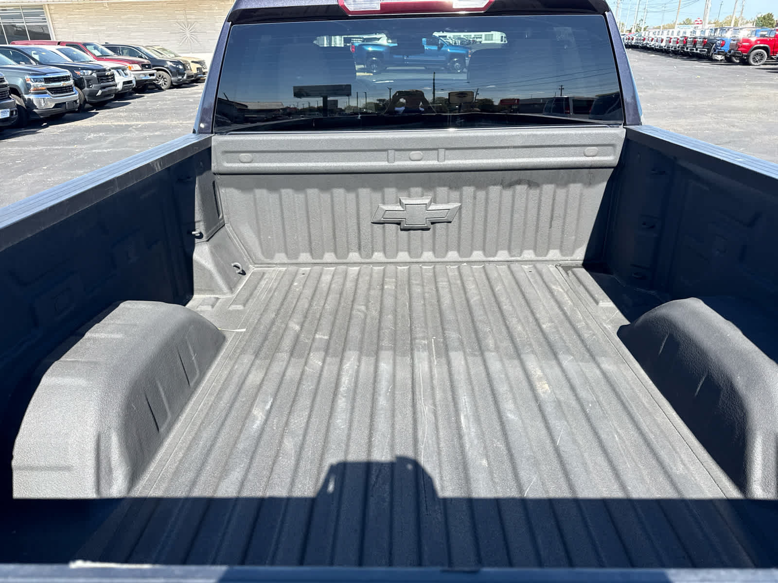 Certified 2022 Chevrolet Silverado 1500 LT AWD/4WD image 22