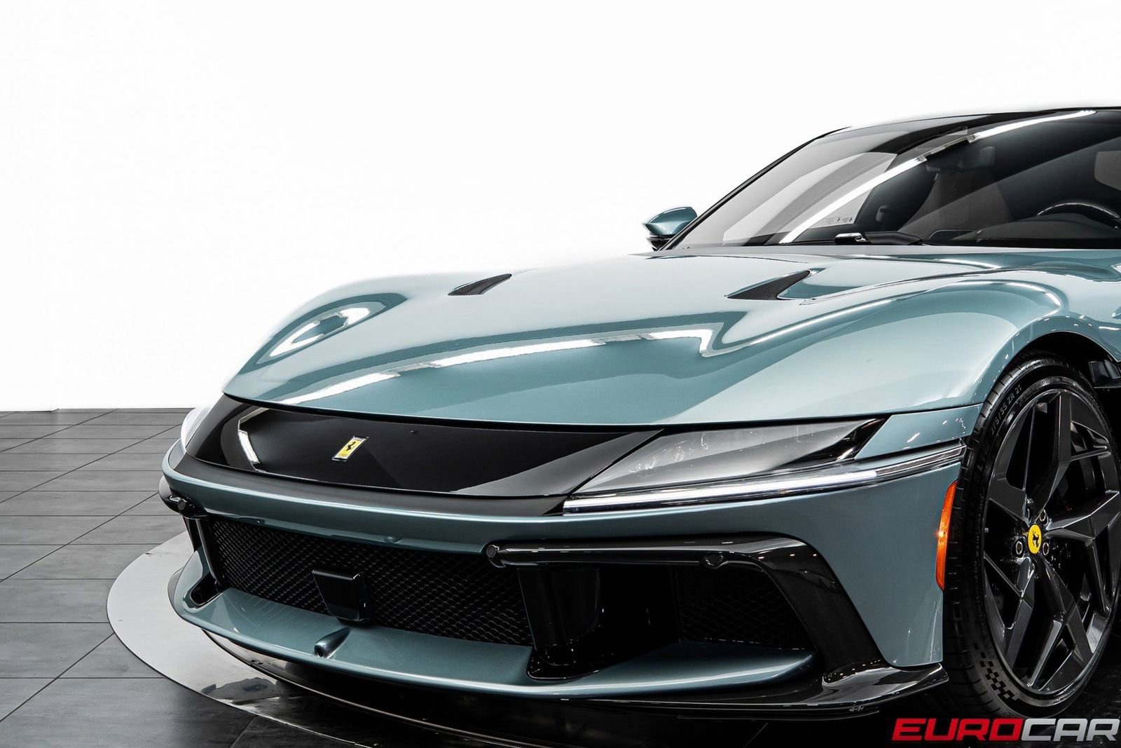 Used 2025 Ferrari 12Cilindri image 13