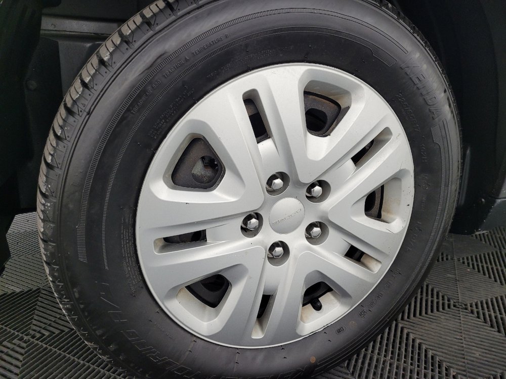 Used 2016 Dodge Journey SE w/ Flexible Seating Group image 31