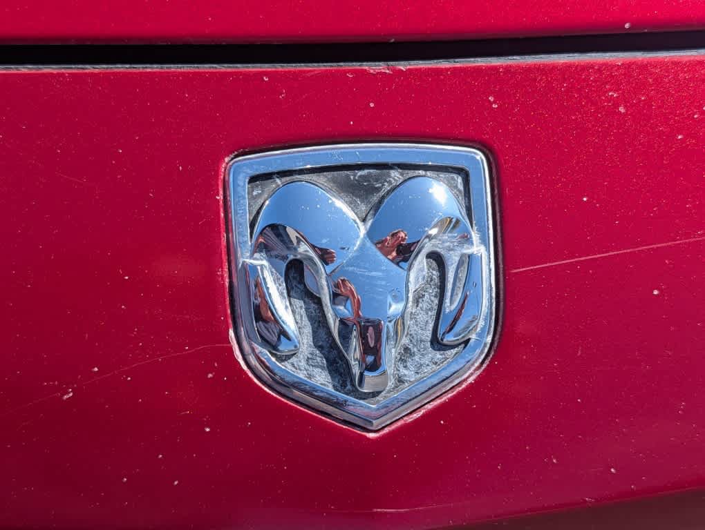 Used 2010 Dodge Challenger R/T RWD image 9