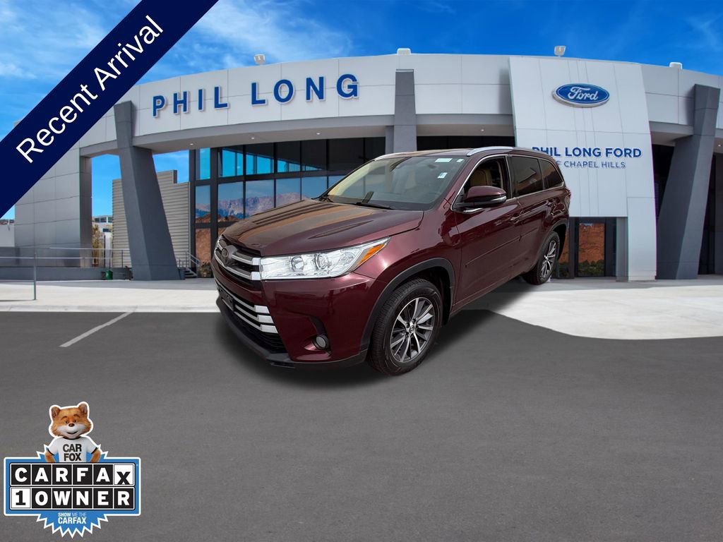 Used 2018 Toyota Highlander XLE AWD/4WD image 1