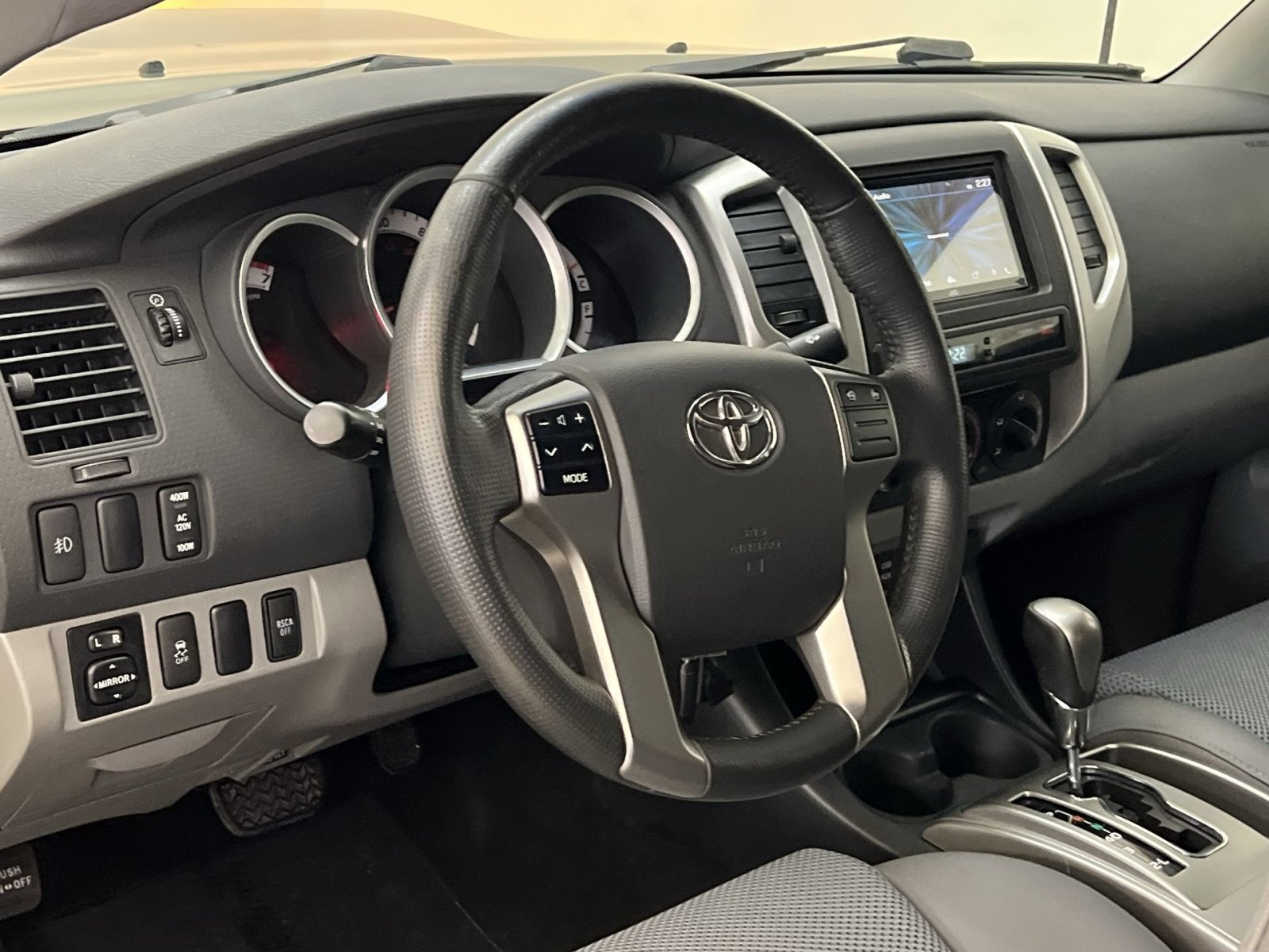 Used 2013 Toyota Tacoma 4x4 Access Cab V6 w/ TRD Sport Pkg image 15