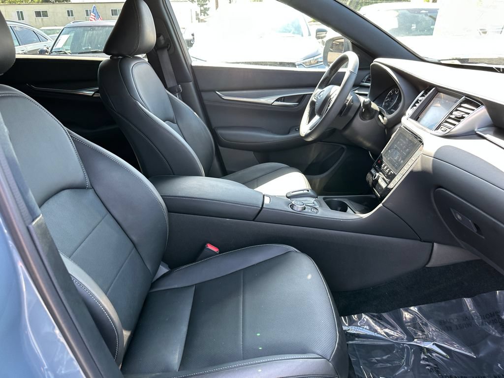 Used 2025 INFINITI QX55 Essential AWD/4WD image 14
