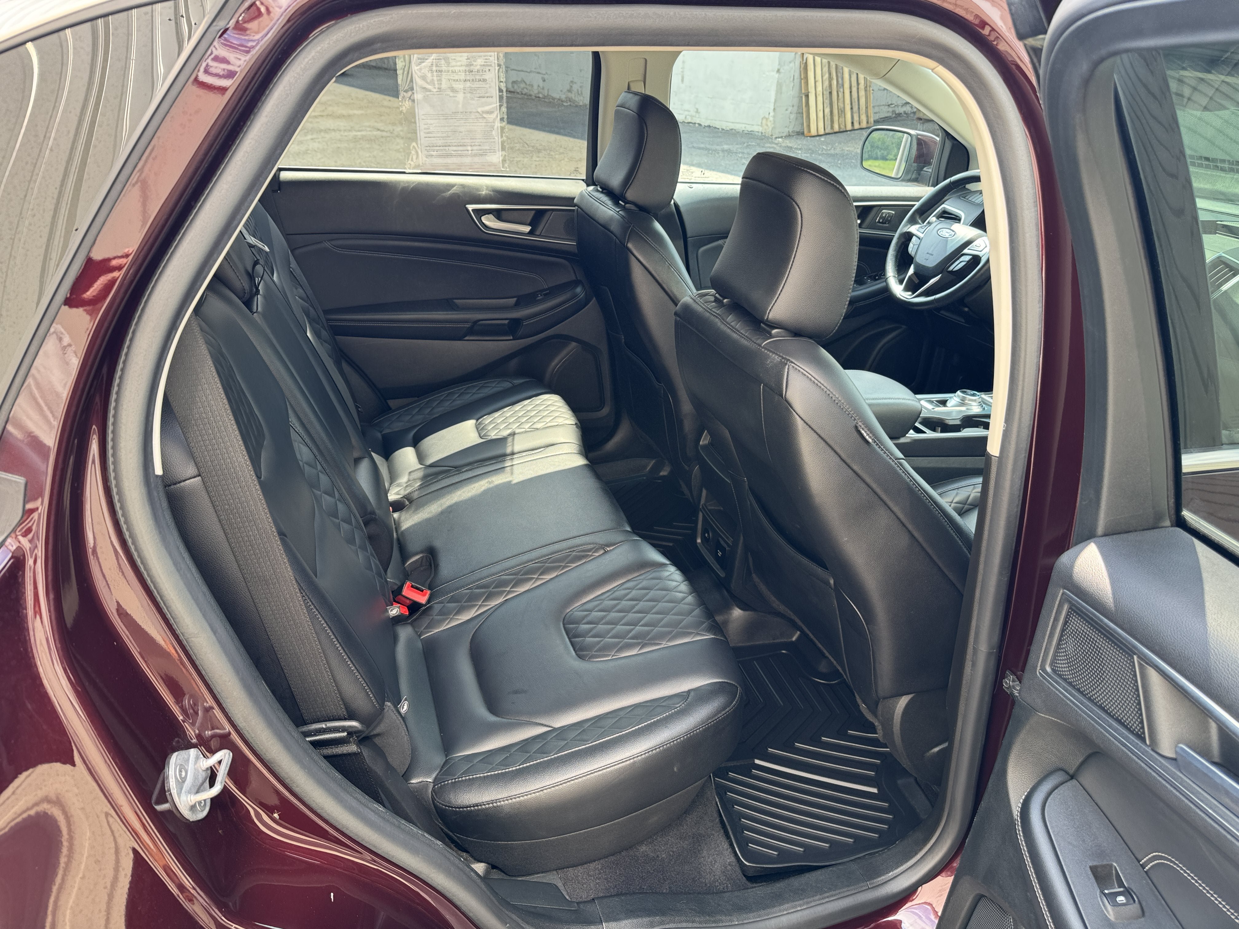 Used 2023 Ford Edge Titanium AWD/4WD image 30