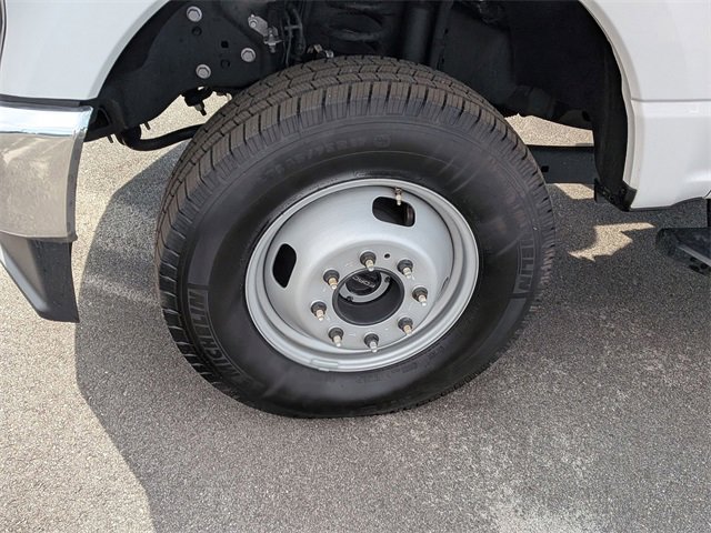Used 2024 Ford F350 XL w/ Snow Plow Prep Package image 10
